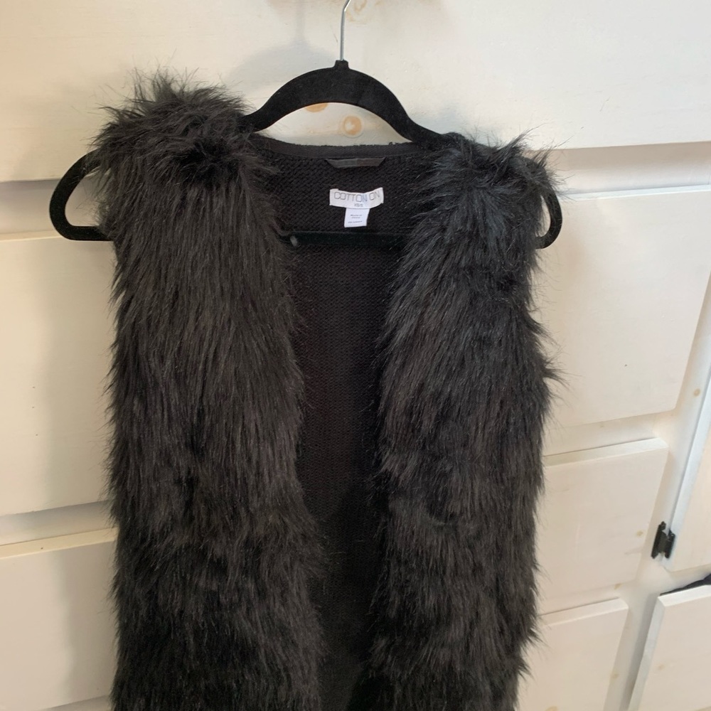 Black faux fur vest